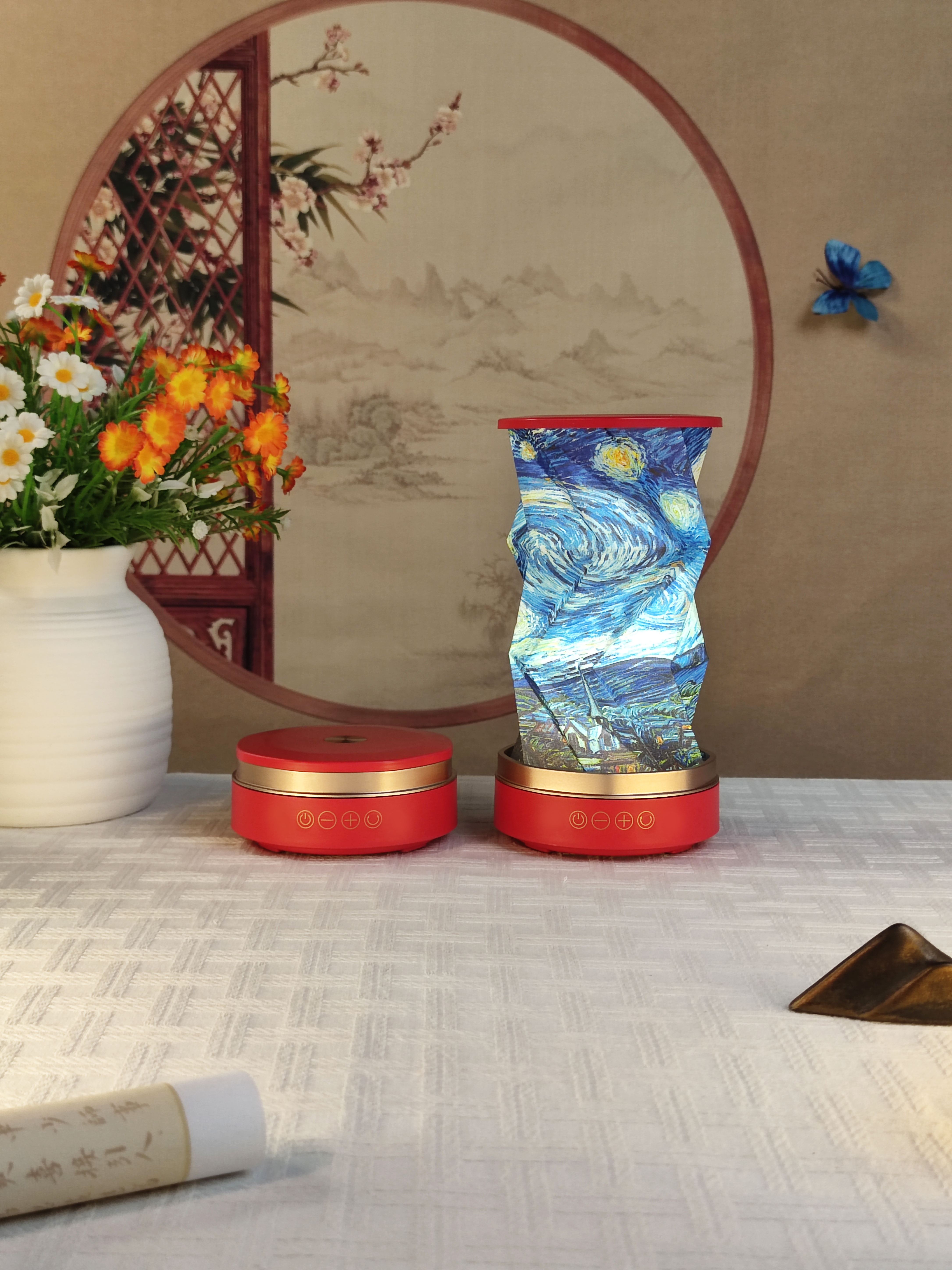 360-degree rotating art display — Starry Night design